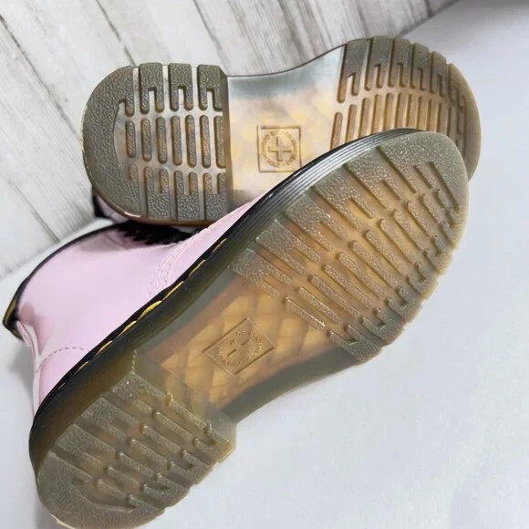 Girl's Grade School 1460 “Pale Pink” Patent Combat Boots Size 8 - Picture 15 of 16